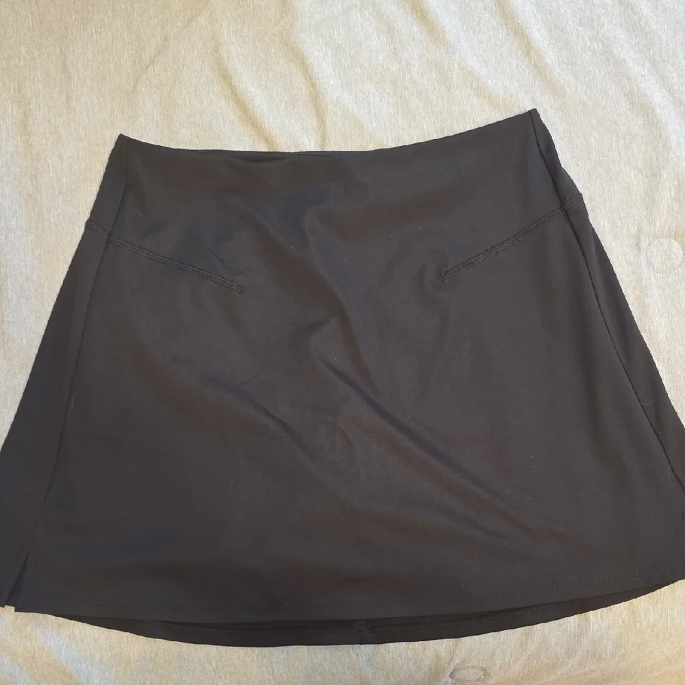 Old Navy Active Skirts - Picture 1 of 4